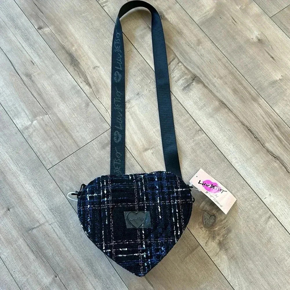 Betsey Johnson Handbags - Betsey Johnson Black Plaid Heart Crossbody Bag